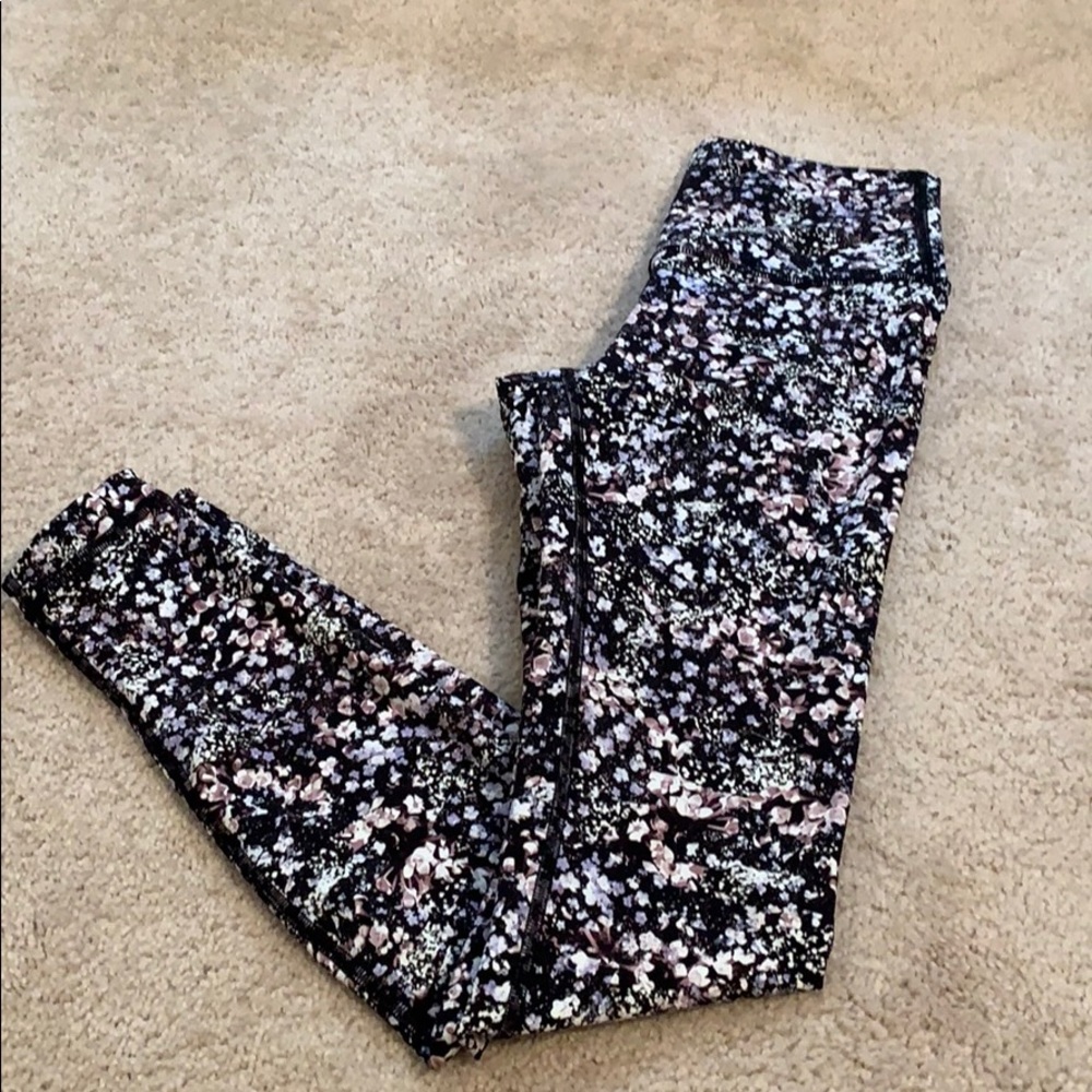 Lululemon 28” Wunder Unders